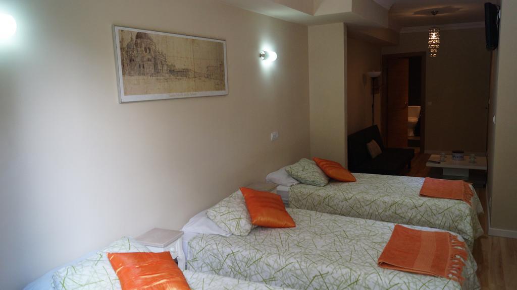 Good-Home Paseo De Gracia Barcelona Room photo